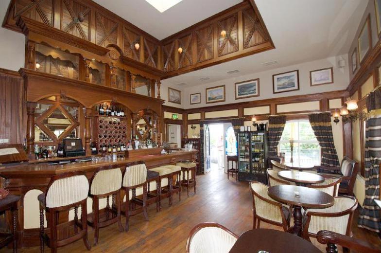 Island View Hotel Malahide Extérieur photo